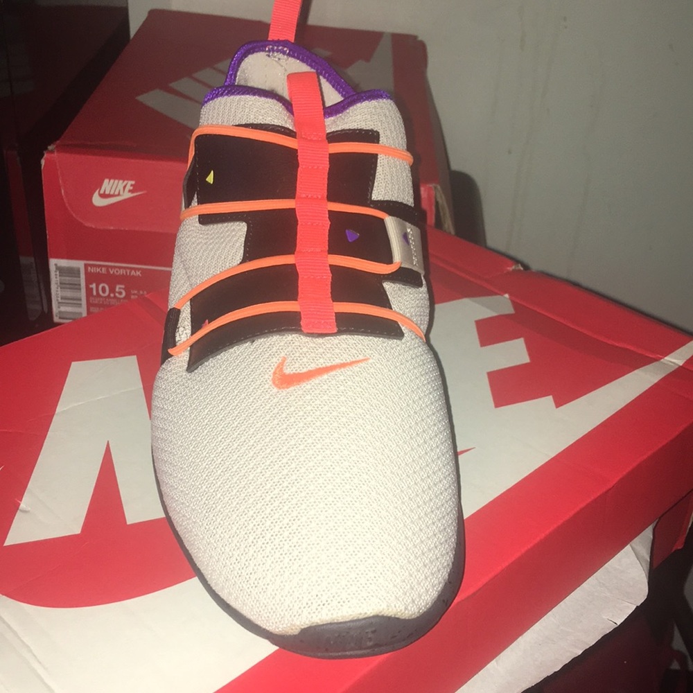 Nike Vortak